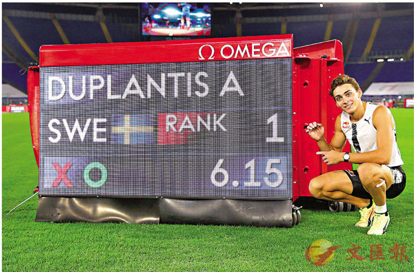 �������������зs�����C  ���p��