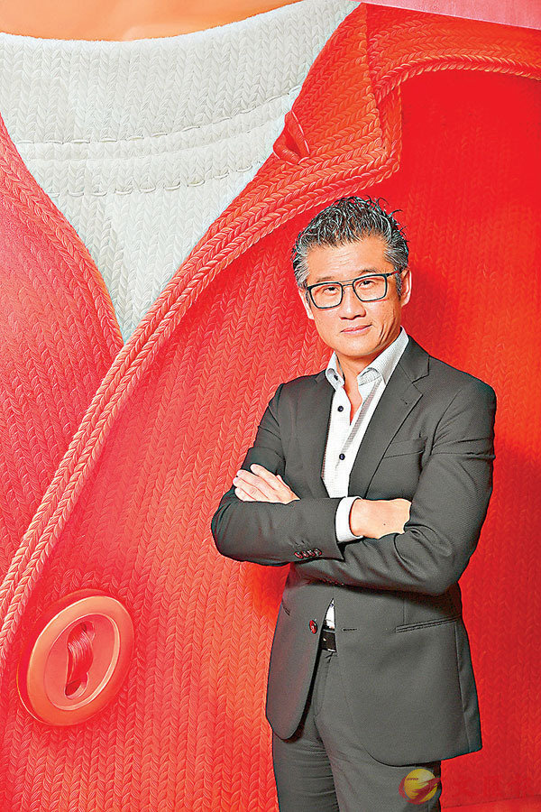 �������A������ӦۨȬw�ǩ����Ǫ�����y�u�~�F�ǥ��H�v���A�C ���j�Ϥ�