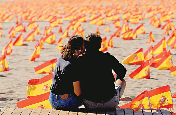 �� ��Z���˭ۦ�Ȯ��y���W�Ƥd����X�����̪\�H�h�C �k�s��