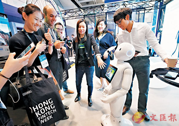 �����Z�i���ܡA�S�ϬF����~�b�Ь�o�i��_���l�C�Ϭ��e�~�����Ĭ�ީP�W�i�X������H�C��ƹϤ�