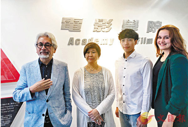 ■左起：文樹森、文潔華、李添朗、Melloy Taighan Nisha合影。 香港文匯報記者 攝