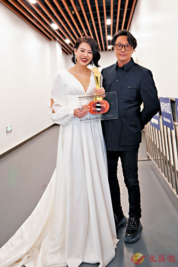 ���J����P�d���t��������߮��C