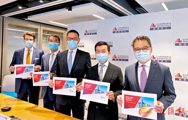 �������E�]�k�G�^�Ƥ��~���骫�~����q�I�ܦ~���Ȧ�73,253�v�C