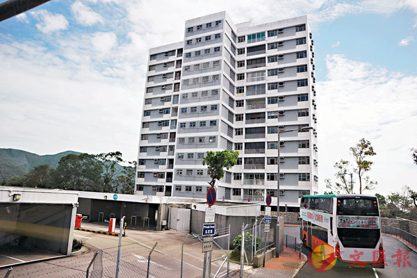 ���F�񪺤s������D��9��11���A�i�ؼӭ���144,977��`�A�ƱȿE�P�v���C��ƹϤ�