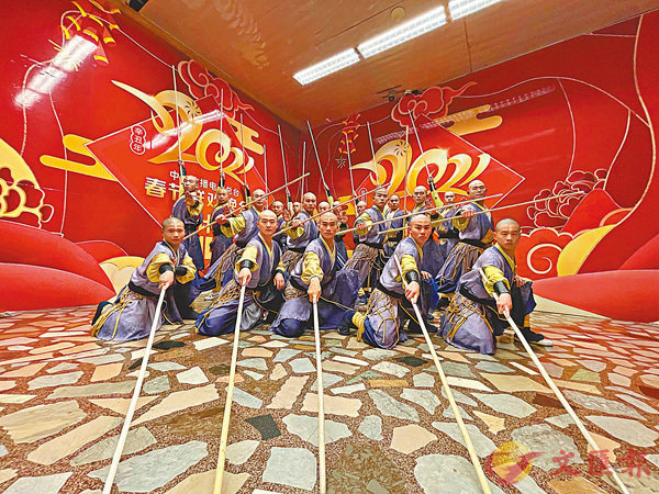 ���Z�N�`�خi�ܤ���ǲΪZ�N��ƪ���ءC���X�̨ѹ�