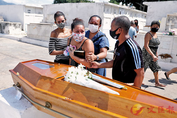 �� �ڦ�h�H�̪\�A�����ݦb��§�W�h���C ���z��