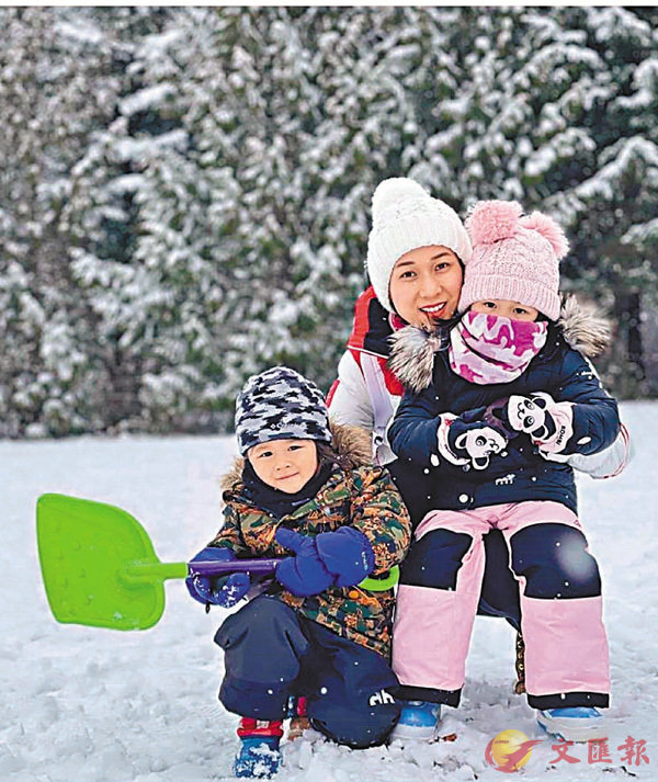 ���X�{�ɥ[���j���V�Ѥ��������A�ŪY�a�P�l�k�X�h�����C