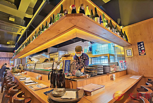 ���\�U���ĥζ}�񦡼p�г]�p