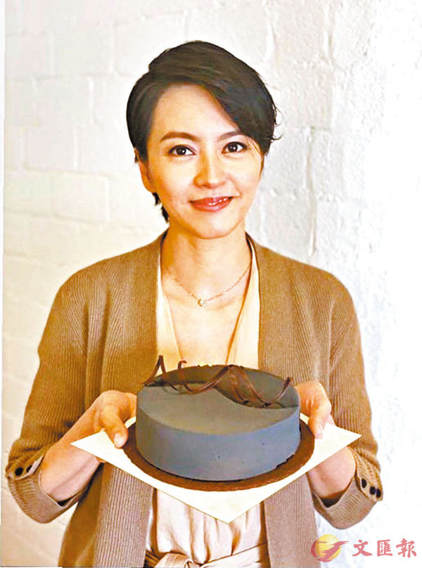 ������X�`���ɦۤv�s�@���J�|�C