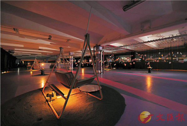 ���i���{���H���v�ӧe�{�ĪG�C