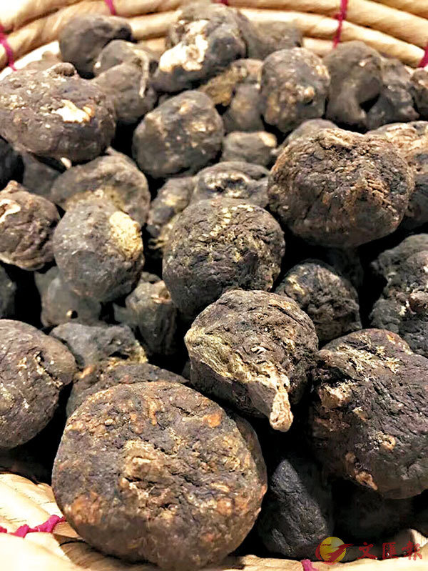 �����|����