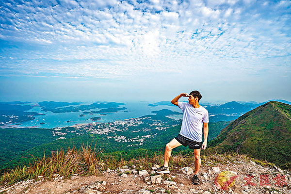 ����P�p�N�D�Ԧb�@�Ӥ뤺�ֿn�n�W8848�̡B�۷���]�p���סC