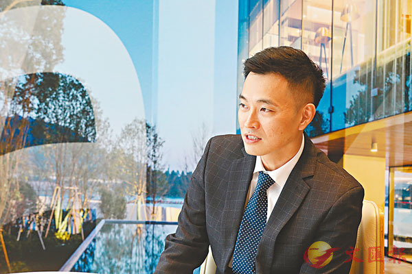 �� �P���H�٤��~�N������ж��ءC