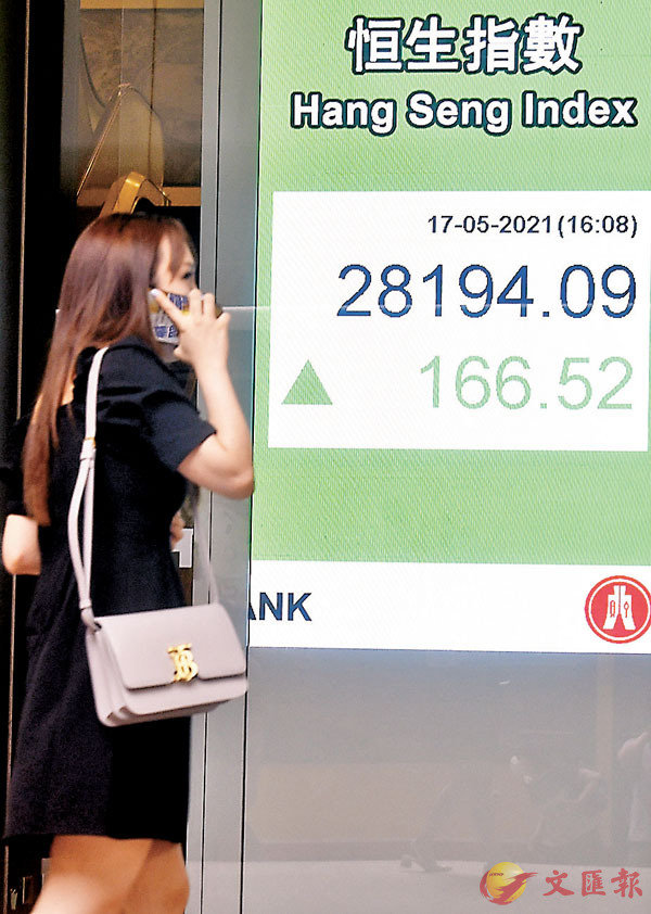 �� ��ѳs�ɨ��A�Q�@�פ�240�I�A�����B��1,456�����C ���s��