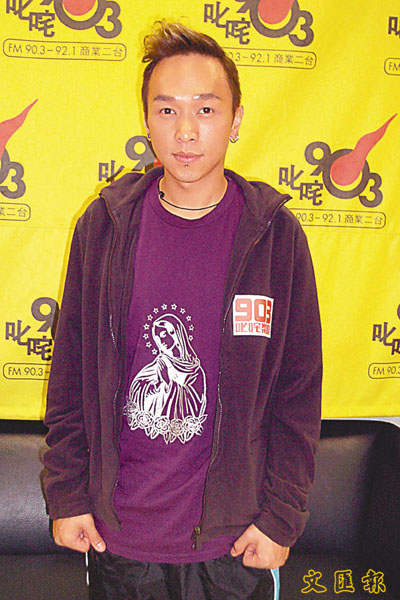 [2004-10-27] 黄家强欣赏张可颐