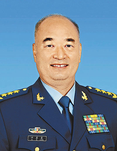 许其亮:军队要坚决维护国家主权