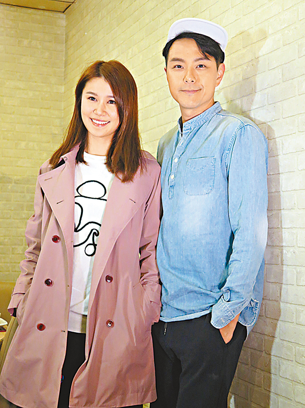 萧正楠与黄翠如现分隔两地拍剧.